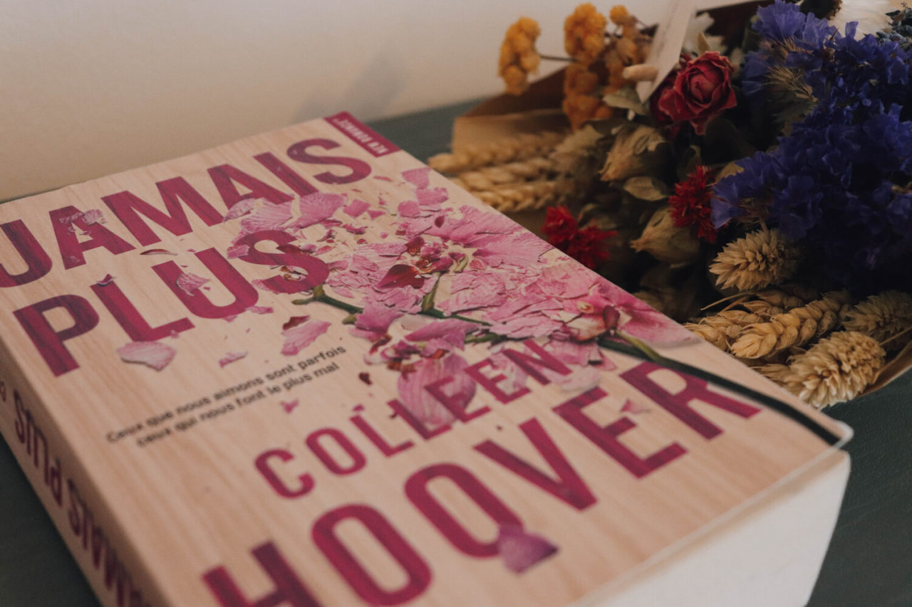 Jamais Plus de Colleen Hoover - Avis littéraire de Marion Libro